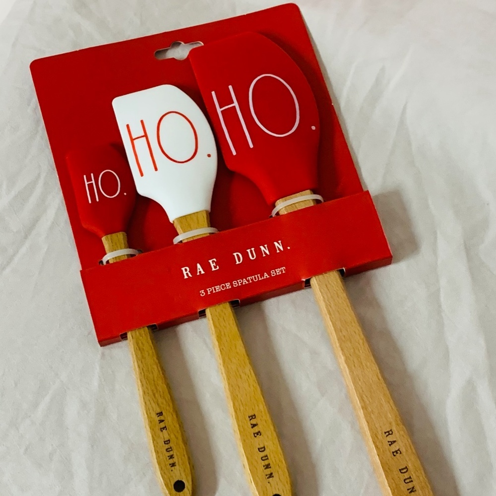 New Rae Dunn "HO HO HO" Holiday Spatula Set